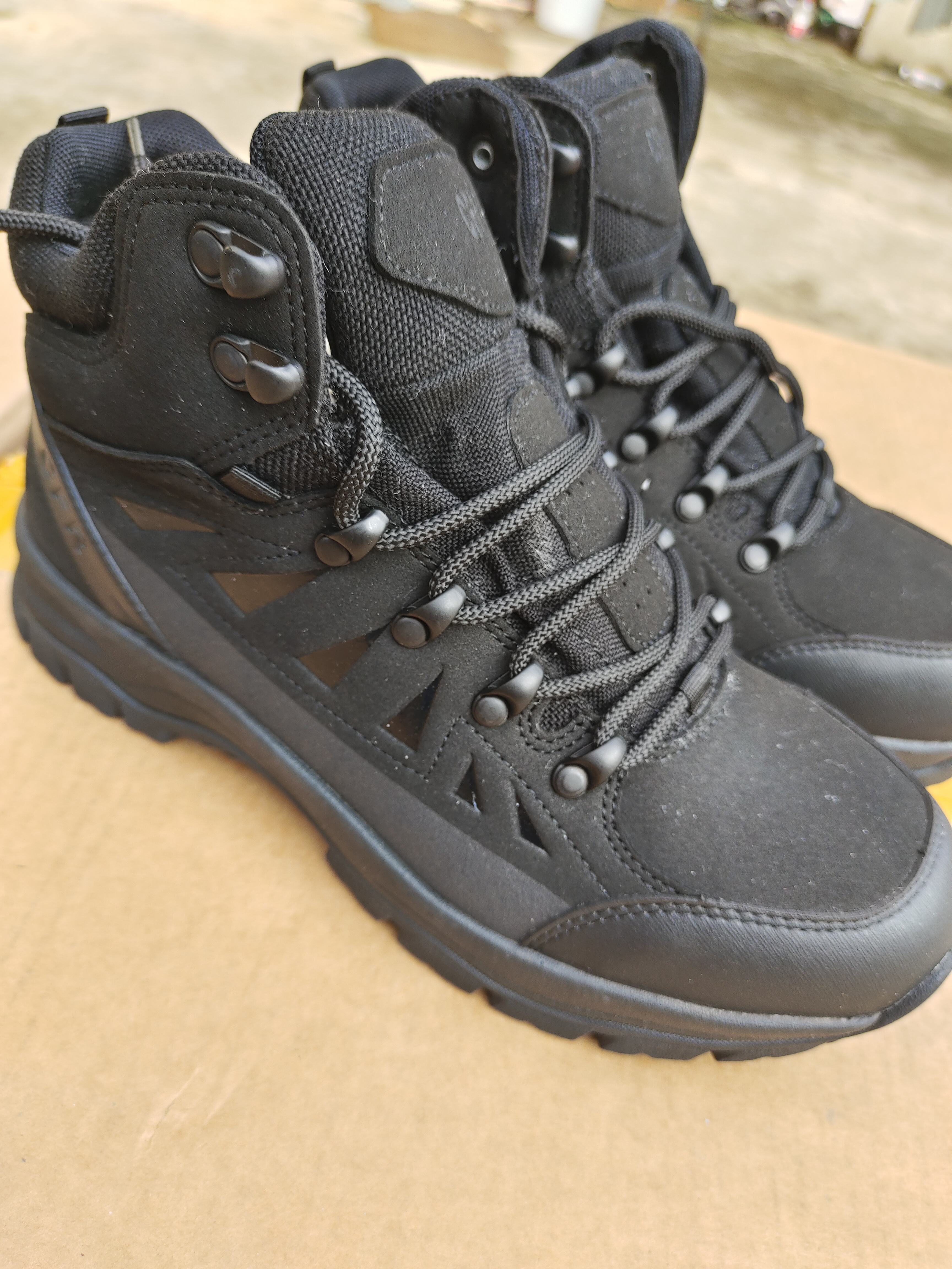 【加毛款】轻便防寒鞋加毛款黑色中帮防滑雪地靴