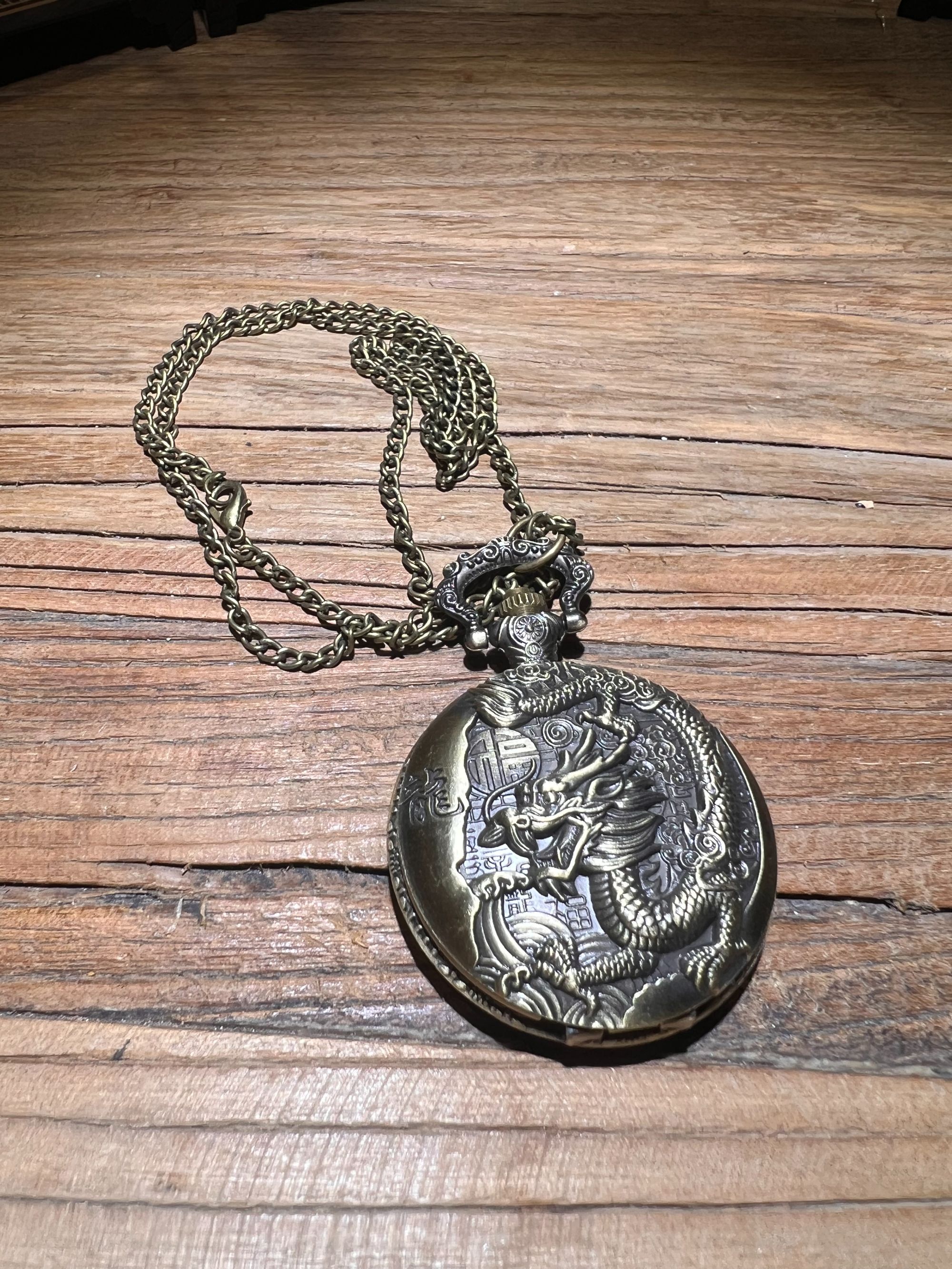 【闪购商品】@@@@@@@@@@@@摆件龙怀表