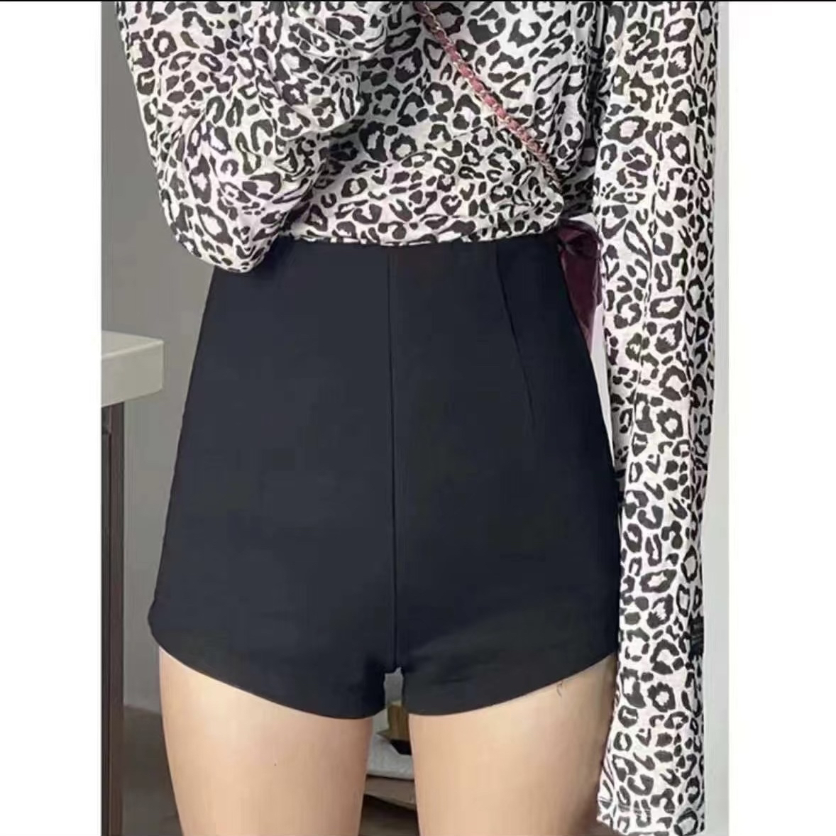 【FF-】秋冬牛仔新款气质款显瘦高腰梨形身材热裤ins短裤夏季女百搭