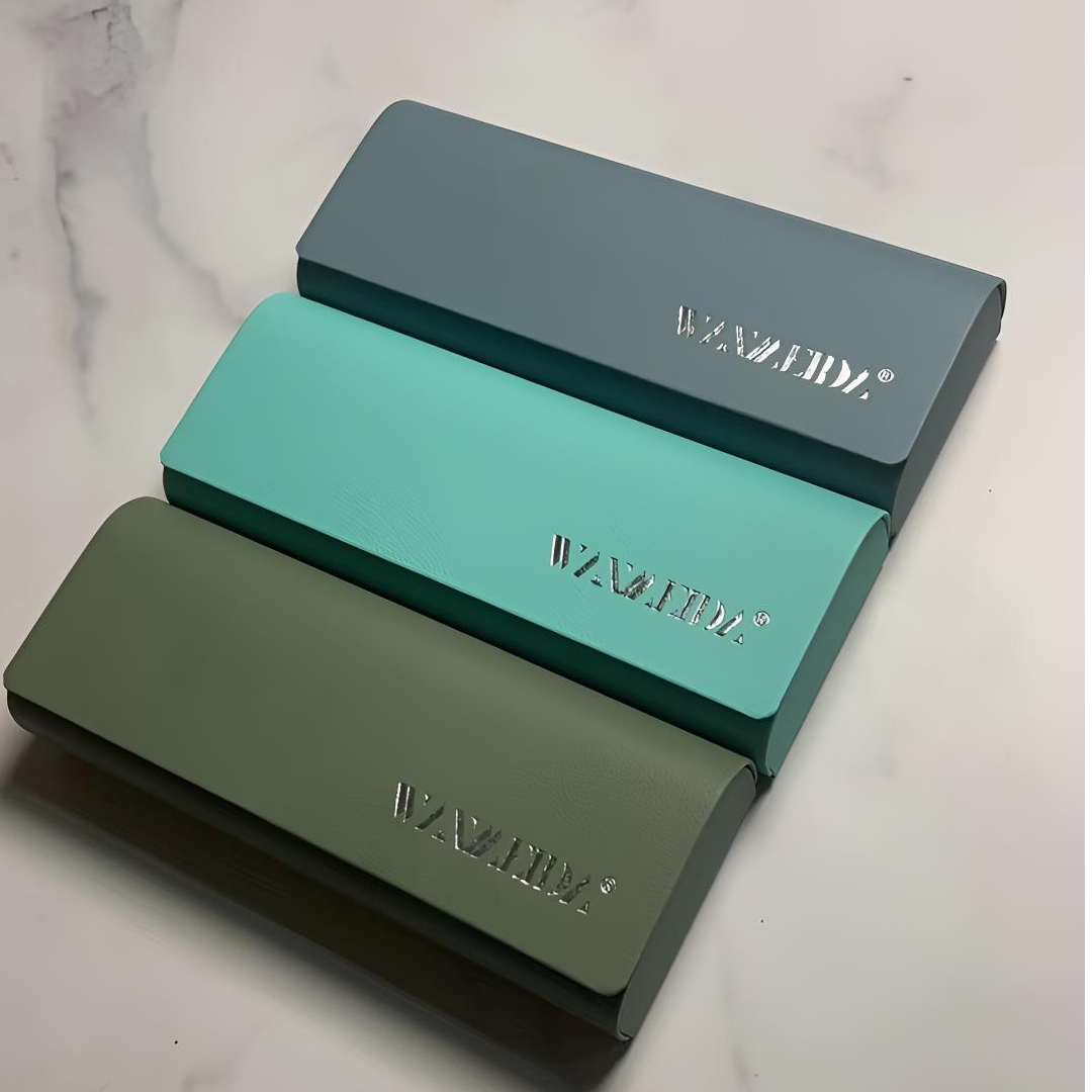 源头工厂超简约素雅便携抗压男女通用眼镜盒批发定制设计