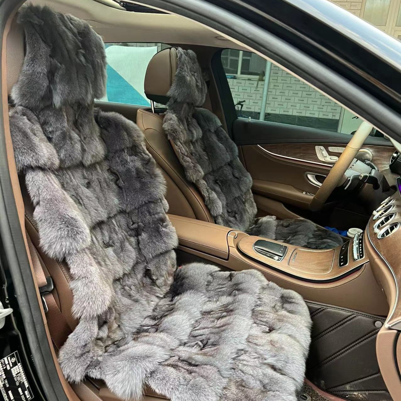 新款冬季汽车座垫狐狸毛皮毛一体羊毛垫通用汽车用品座垫套保暖