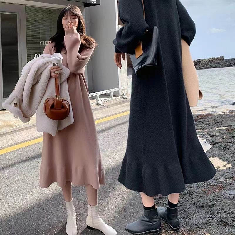 连衣裙冬季长款配大衣胖mm遮肚宽松大码女装秋冬加厚针织毛衣裙子