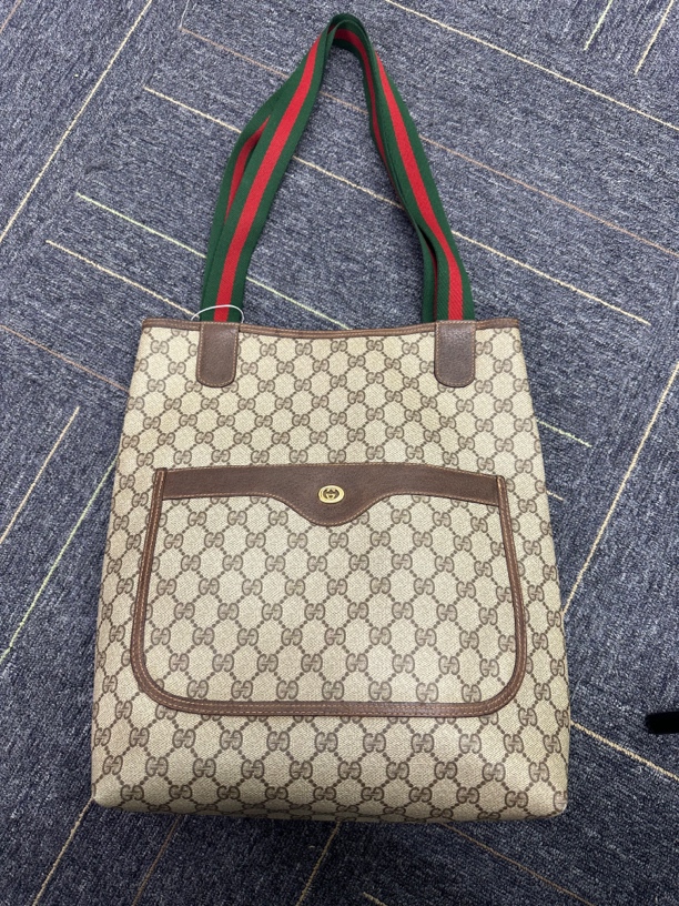 95新 GUCCI/古驰 兔兔奢轩轩/古驰老花单肩包/95新/2999