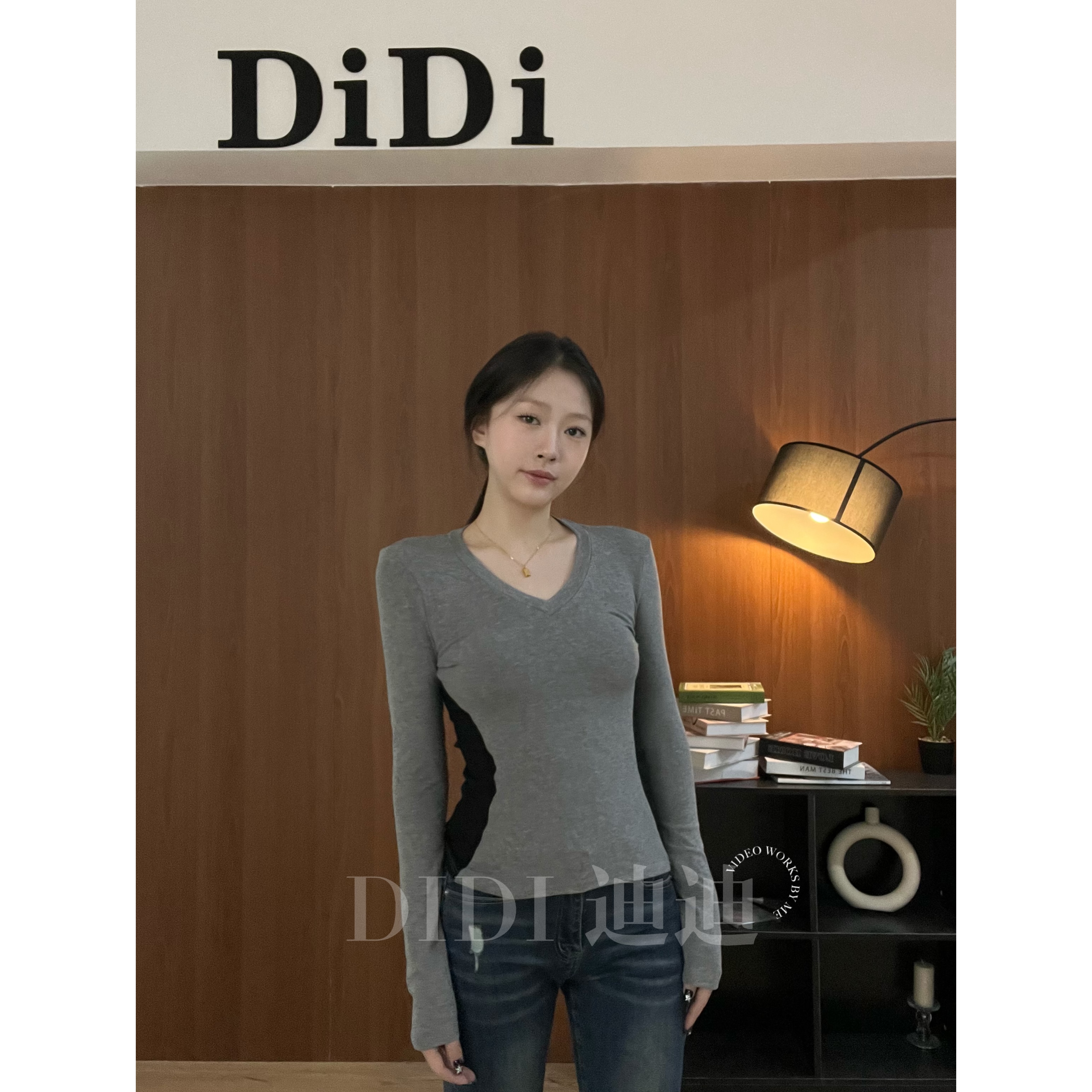 【迪迪】修容沙漏腰显瘦秋冬季打底衫修身长袖T恤磨毛加厚针织上衣