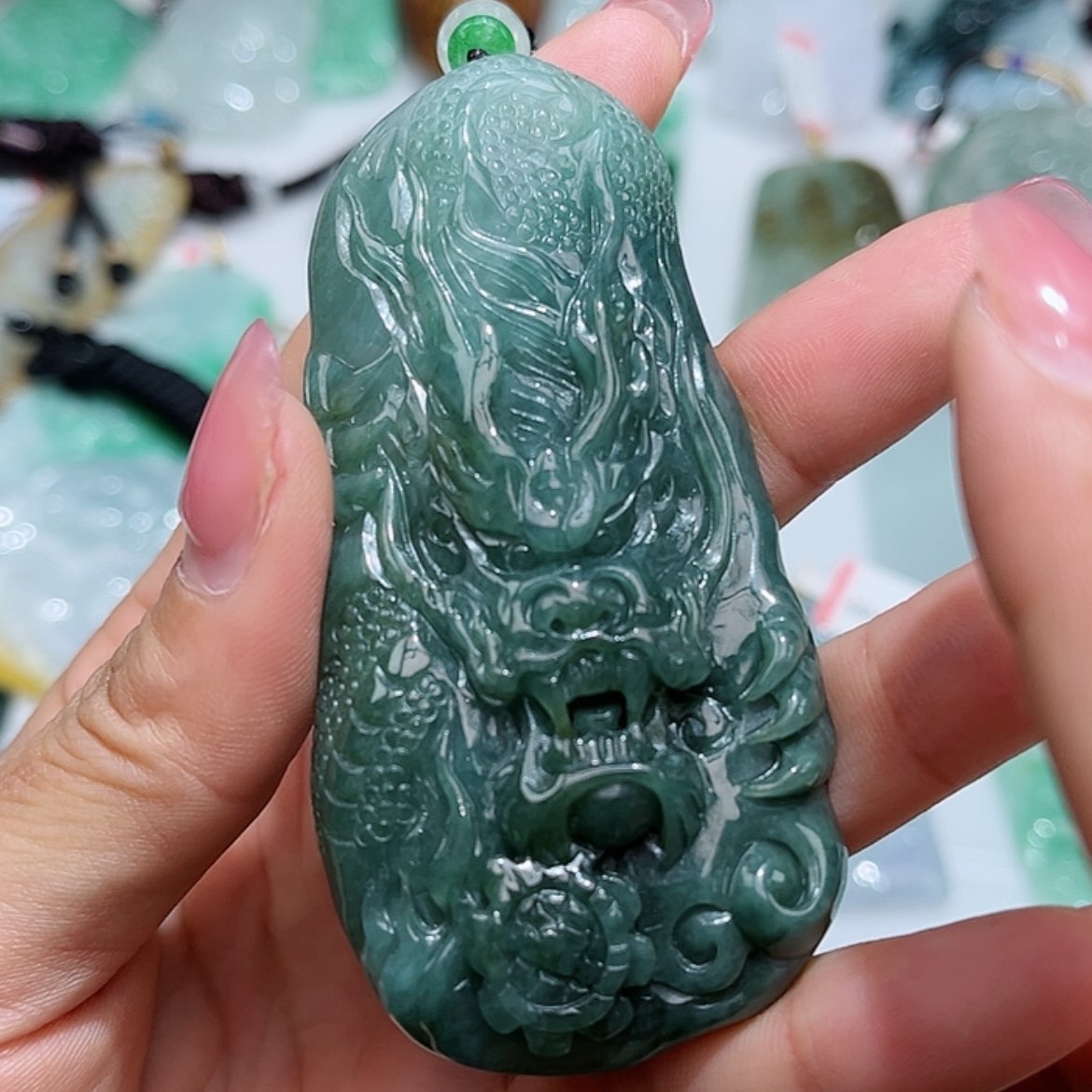 【闪购商品】翡翠颈饰未镶嵌