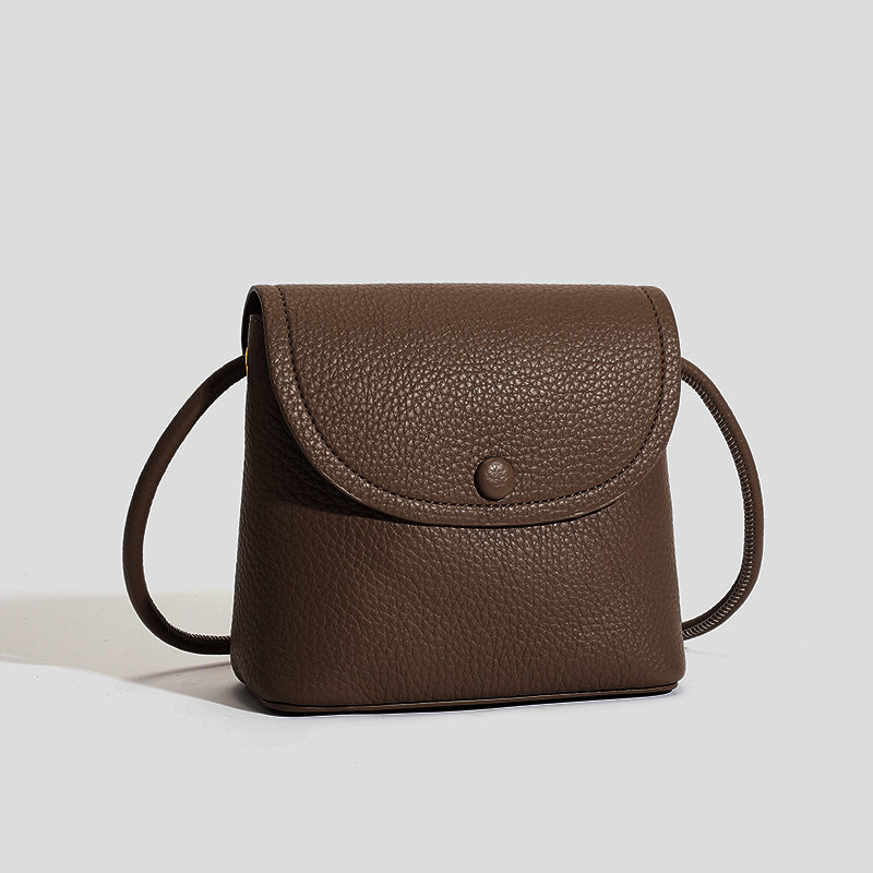 GELOYA  秋冬新款女士软皮小斜跨包简约通勤包包GL01602-B