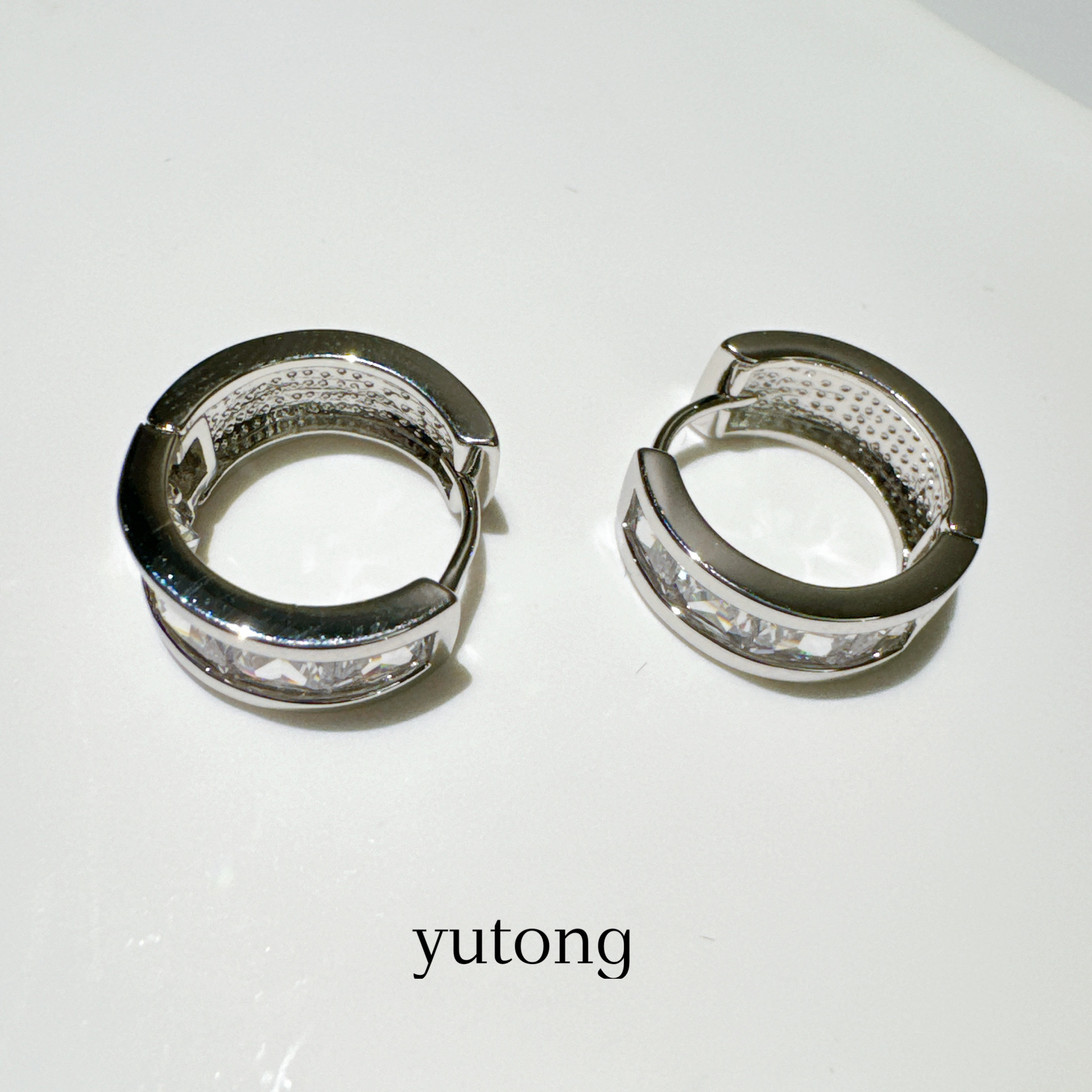 铜合金合成锆石耳饰 【雨桐轻奢饰品】设计耳环LWW48Z06