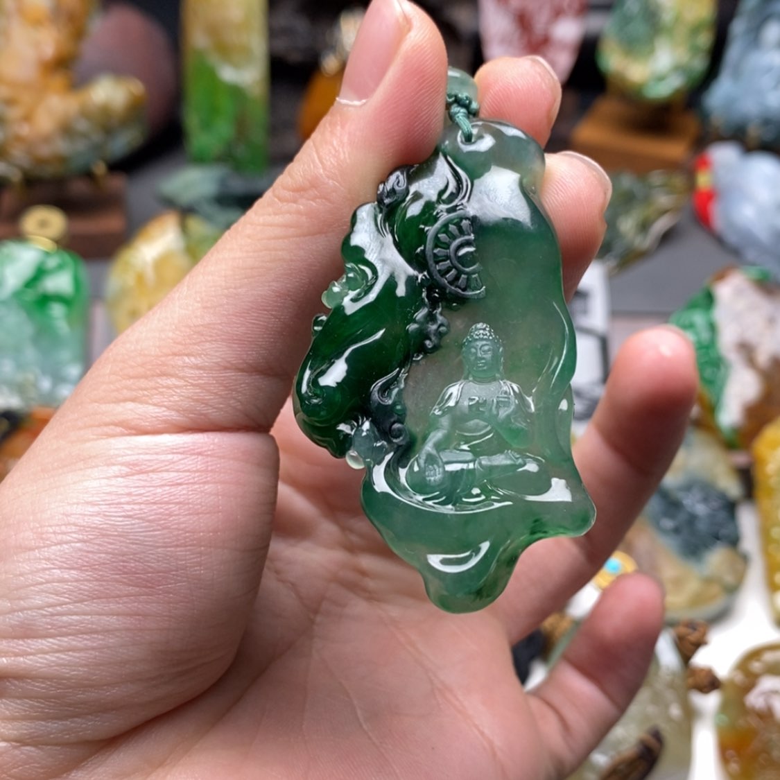 【闪购商品】翡翠颈饰未镶嵌大*一