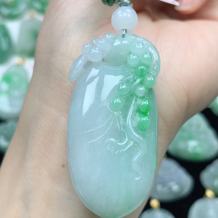 翡翠颈饰未镶嵌天然翡翠a货