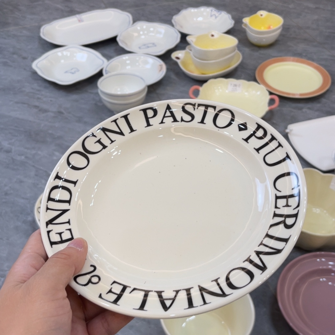 陶瓷微瑕餐具介意勿拍，满18飞！ 