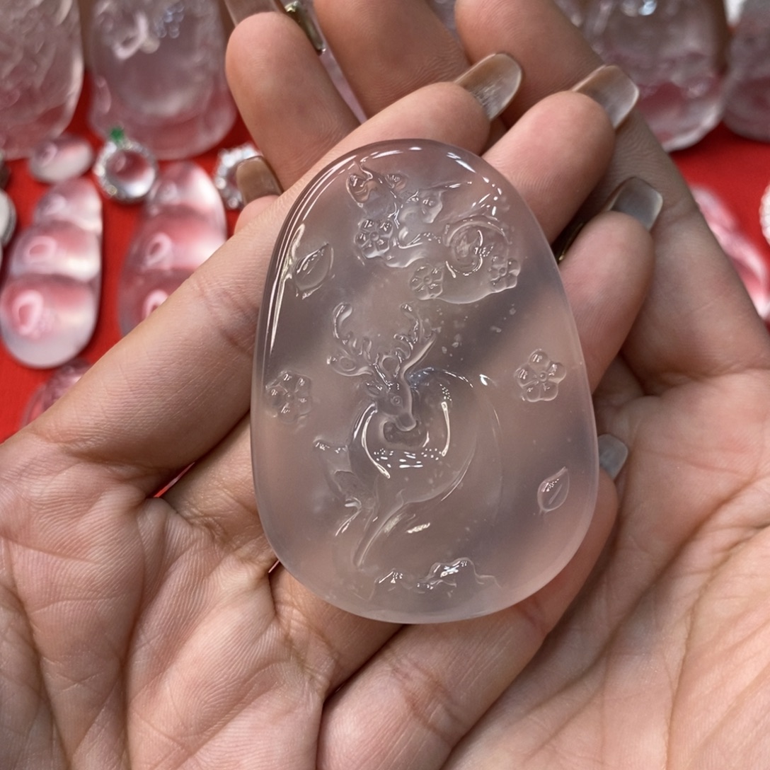 石英质玉未镶嵌吊坠