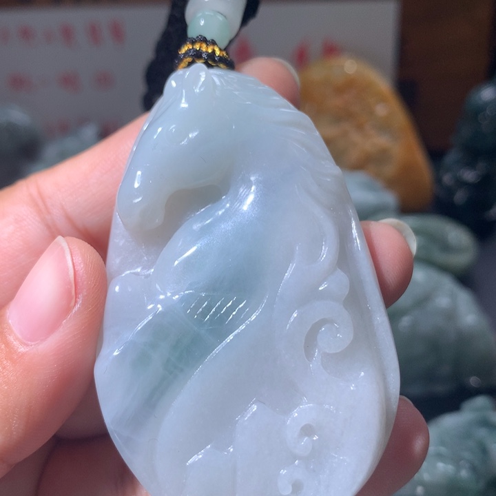 翡翠未镶嵌颈饰保真天然A货翡翠