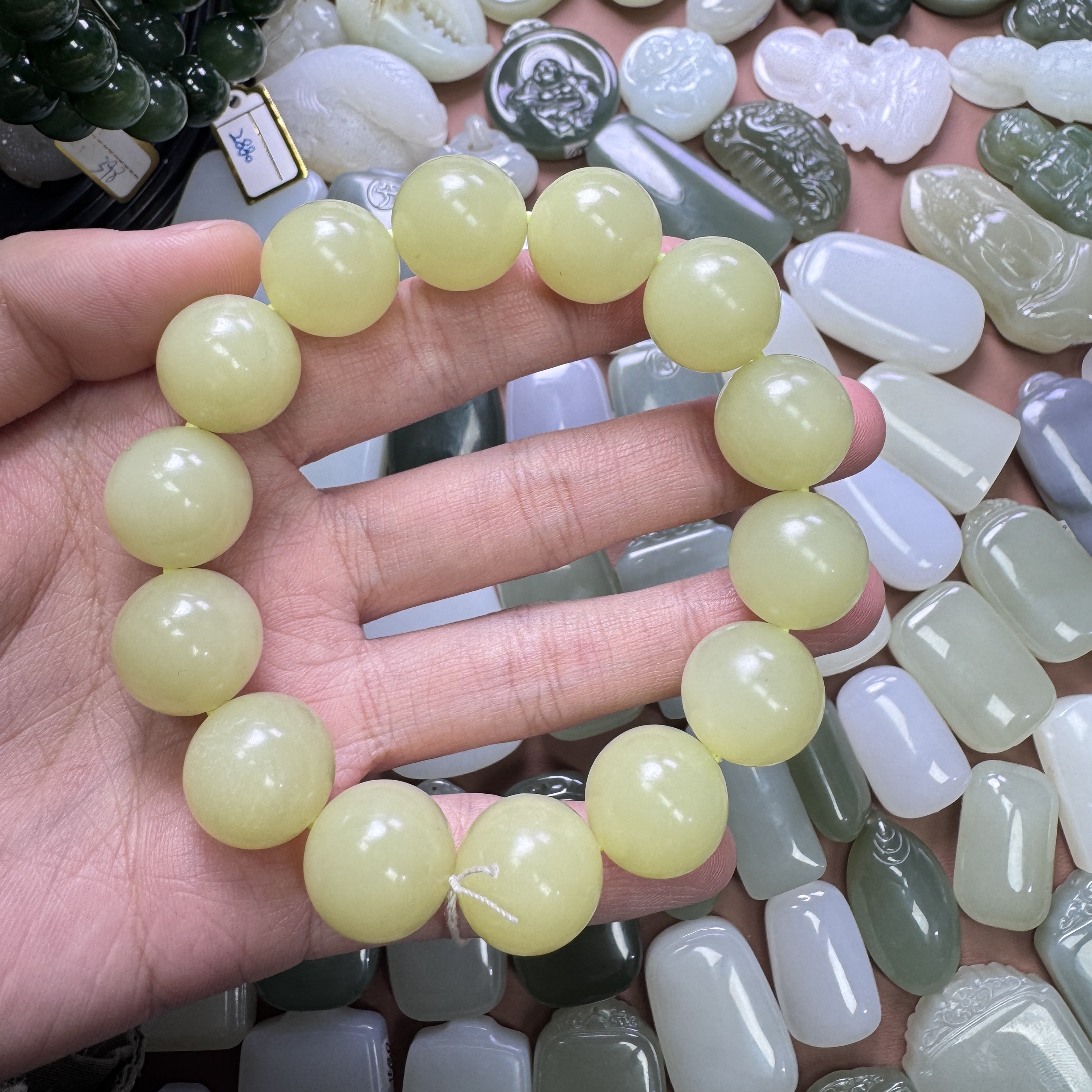 和田玉黄口卡16手串