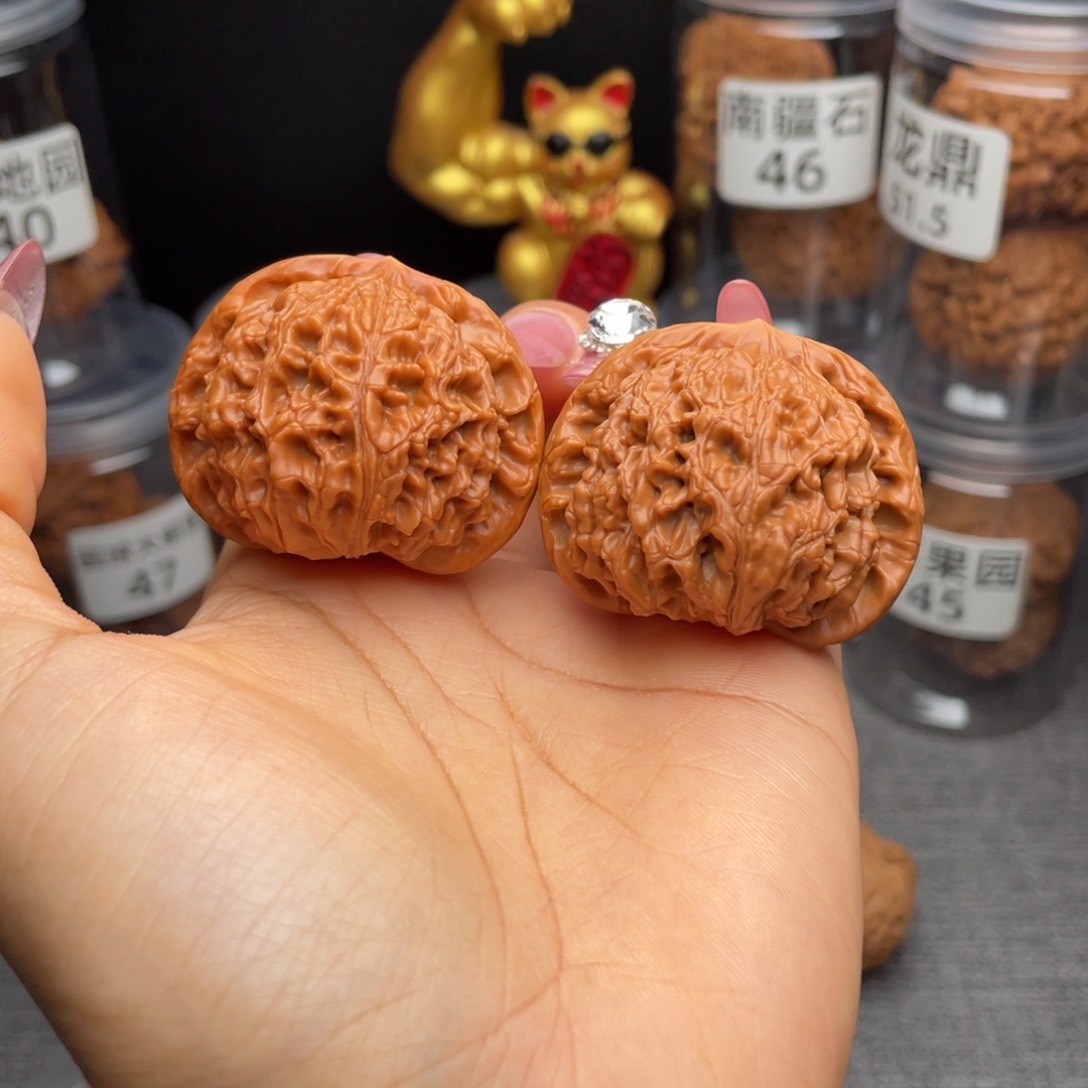 文玩核桃把件水龙