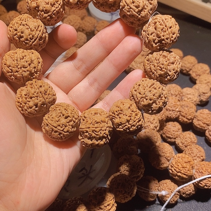 K***D金刚菩提手串这样
