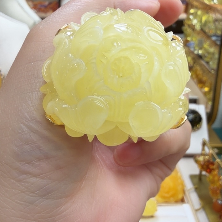 琥珀未镶嵌珠宝奇石