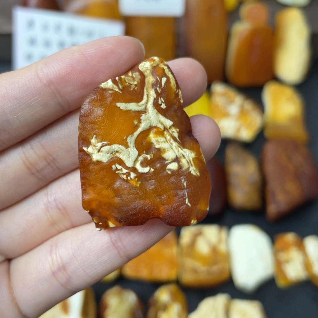 定制蜜蜡未镶嵌原石