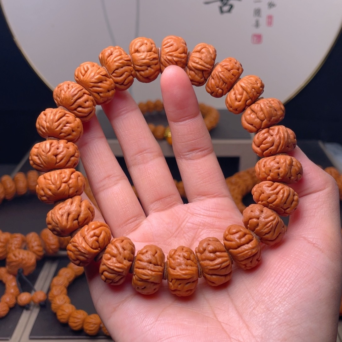 桃核吊坠18尺寸白玉龙