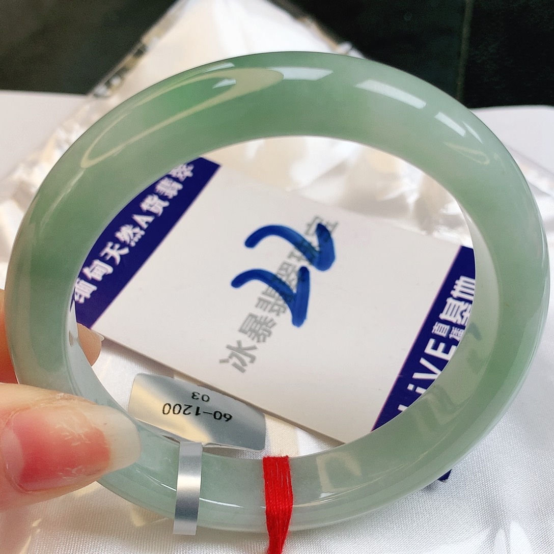 翡翠手镯未镶嵌缅甸天然a货翡翠