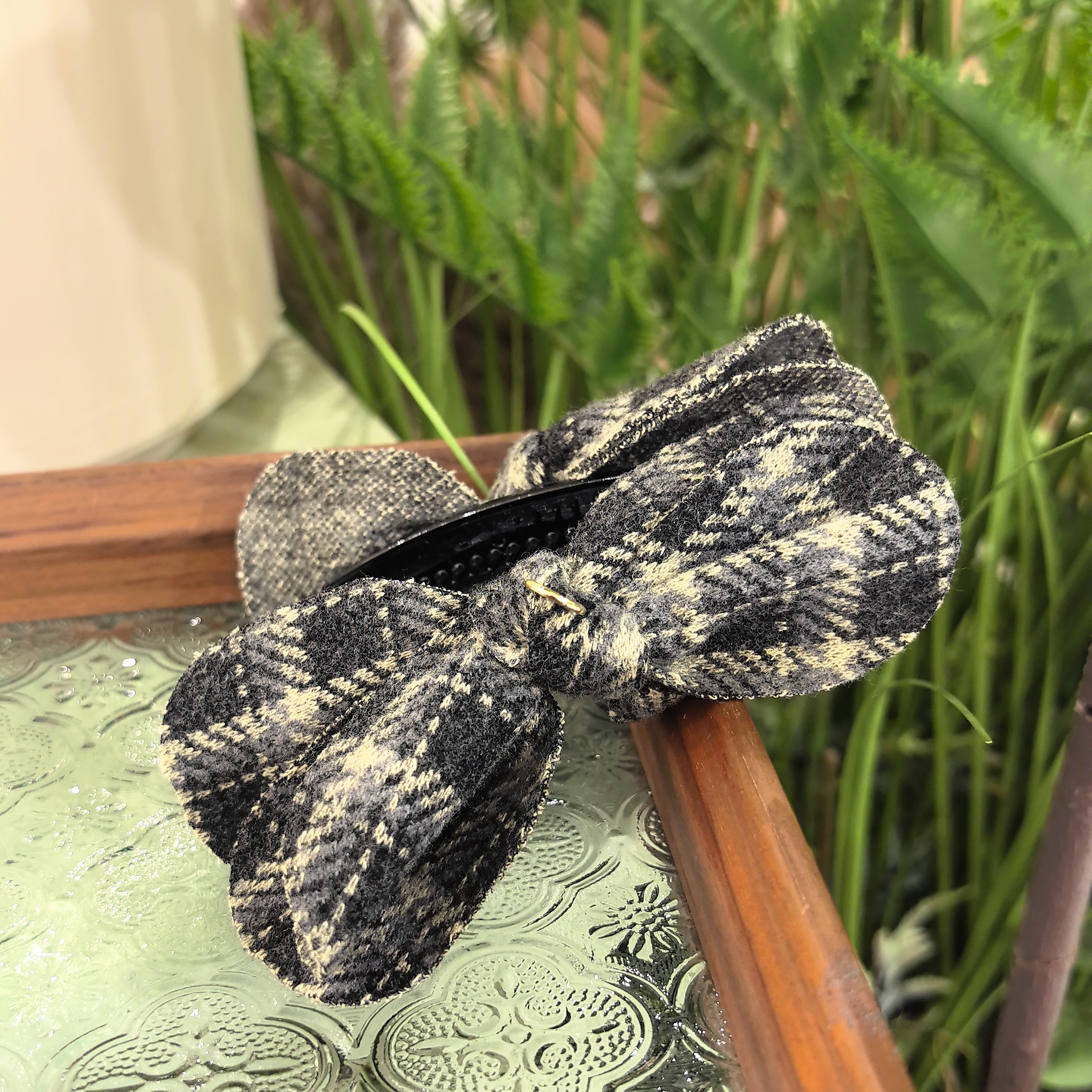 新款精致灰色格子蝴蝶结丝绒香蕉夹5276