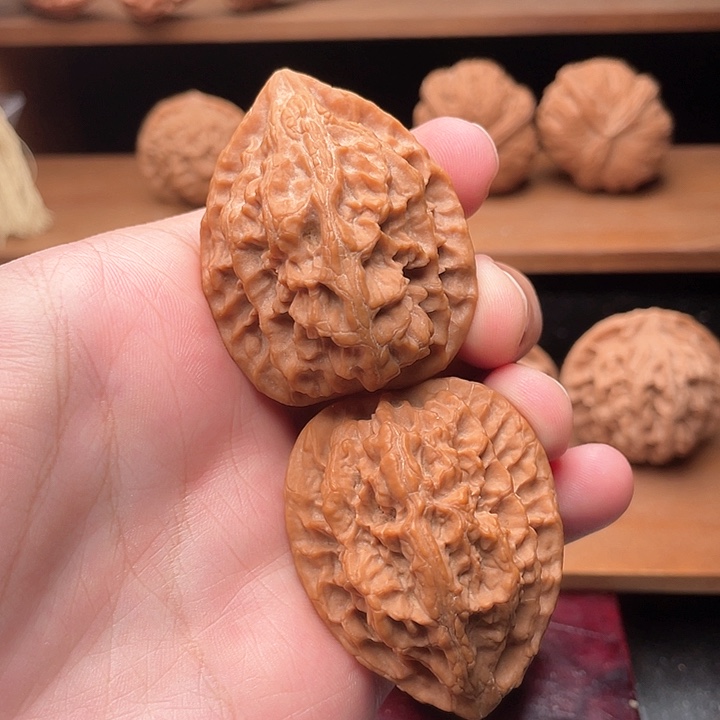 吊坠文玩核桃39全品毕业红皮原装十三陵鸡心