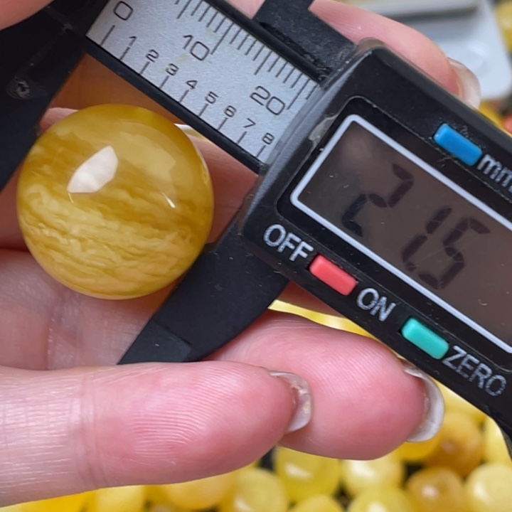 琥珀裸石未镶嵌蜜蜡204