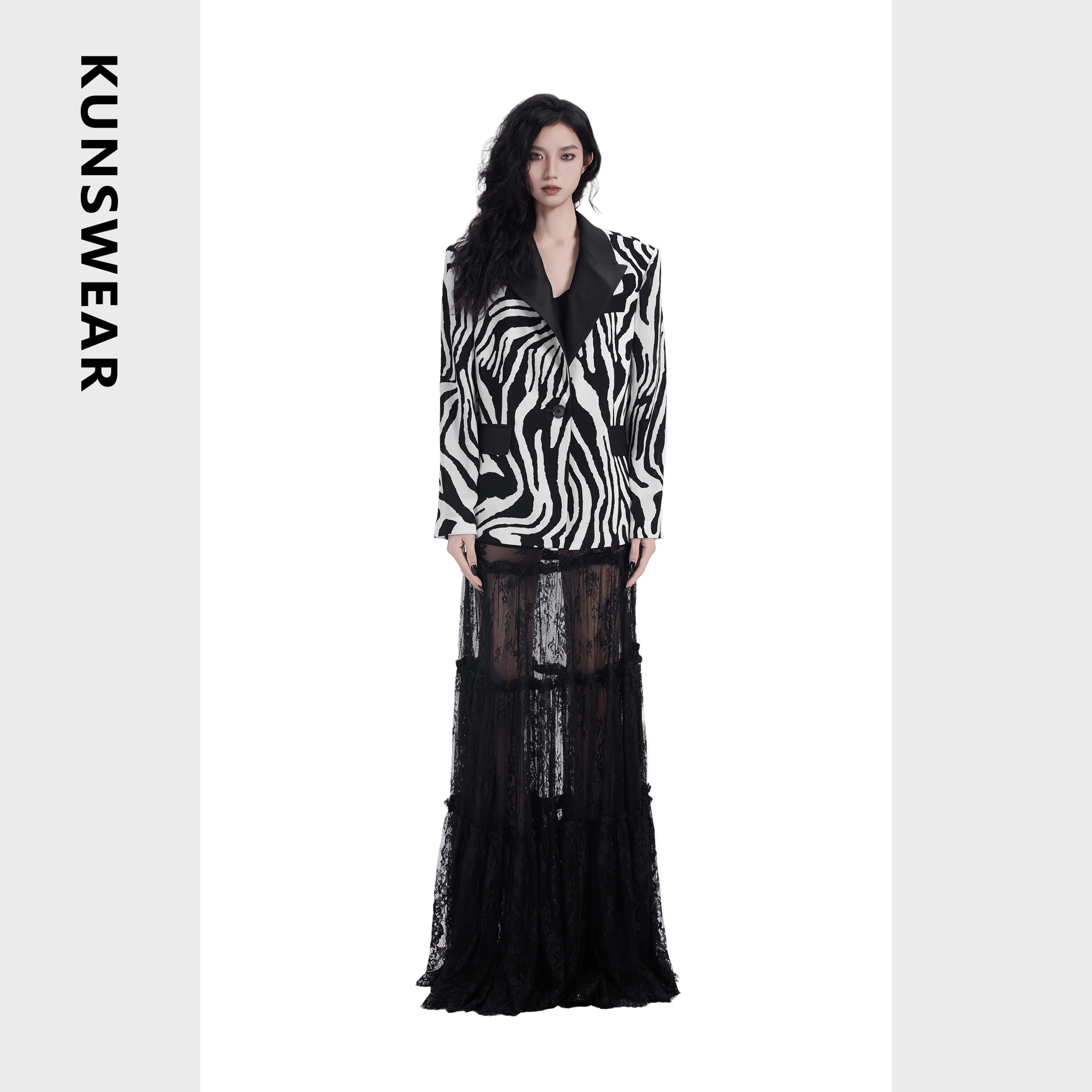 KUNSWEAR/琨丝薇尔25SU 轻奢气质时尚拼接优雅蕾丝半裙 834008090