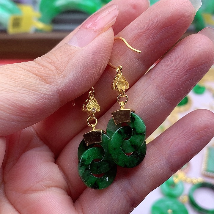 翡翠颈饰银S925镶嵌翡翠