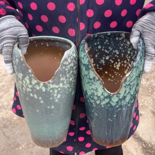 红陶口14高30瑕疵