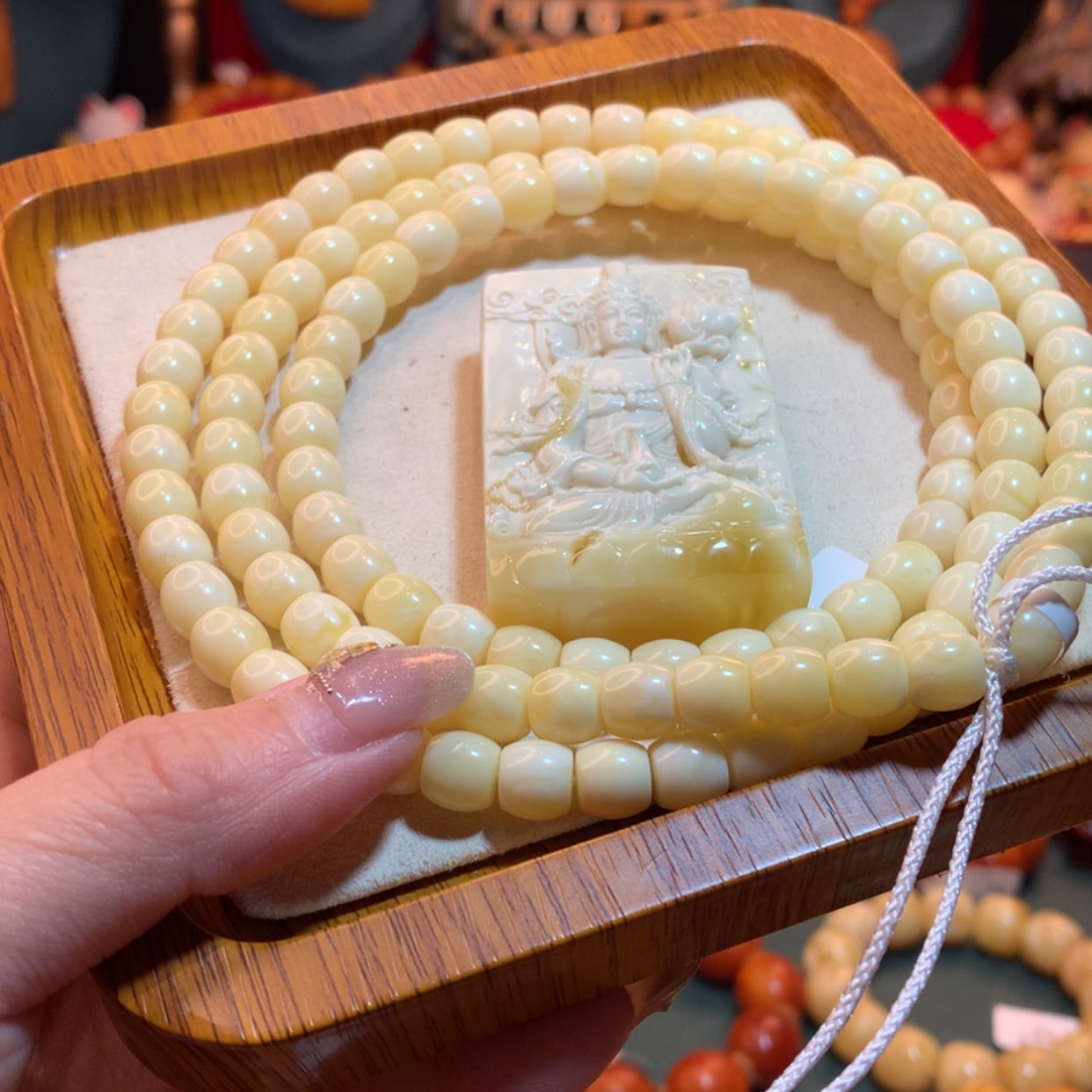 【闪购商品】蜜蜡吊坠(赠链)未镶嵌哈***跌蜜蜡吊坠定制