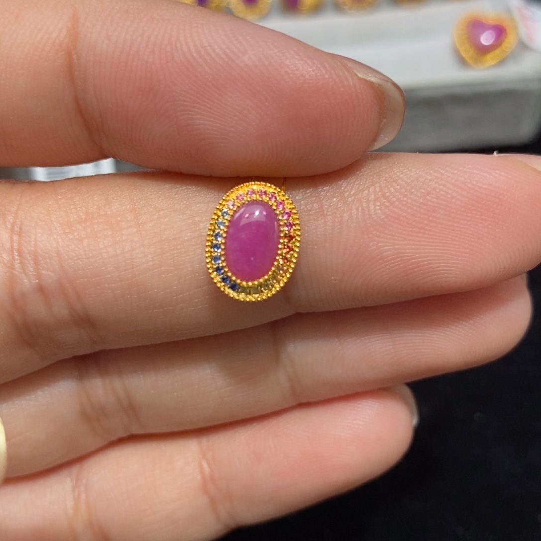 苏纪石（舒俱来）18K金镶嵌吊坠(不含链)