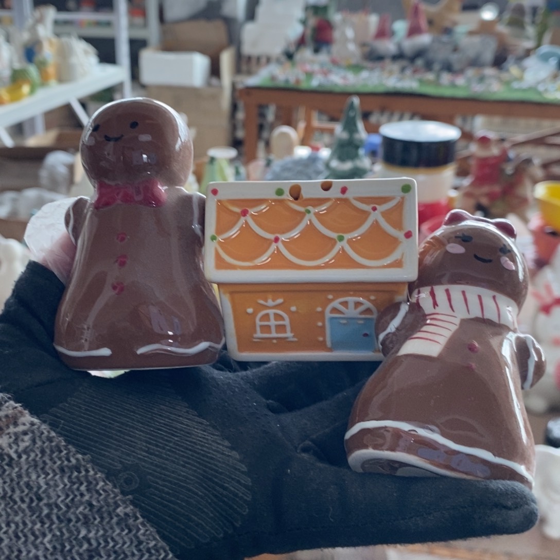 摆件D****n瑕疵摆件除偏远地区满39包邮，年后发货