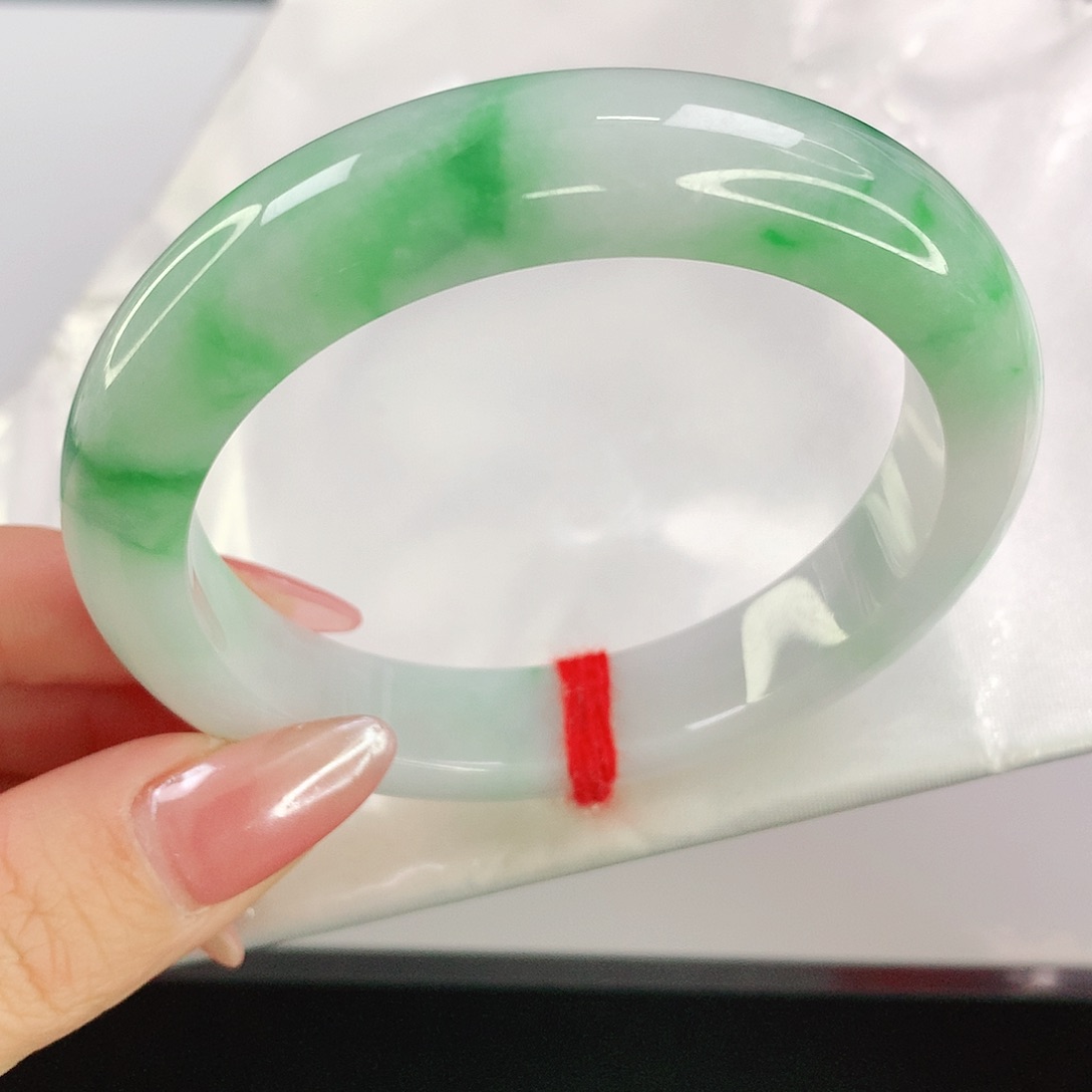 翡翠未镶嵌手镯252翡翠