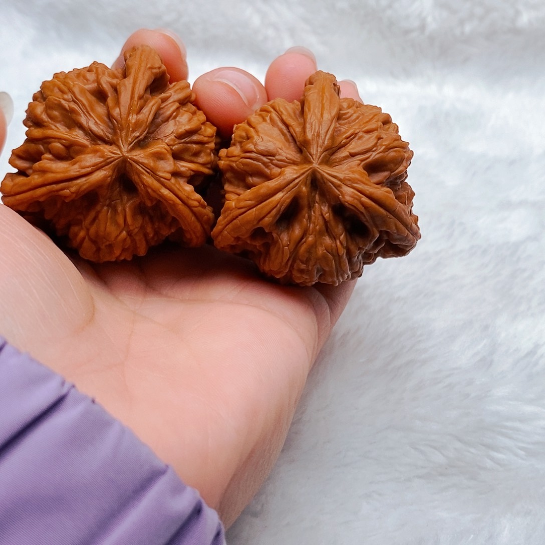 *****吊坠文玩核桃三棱