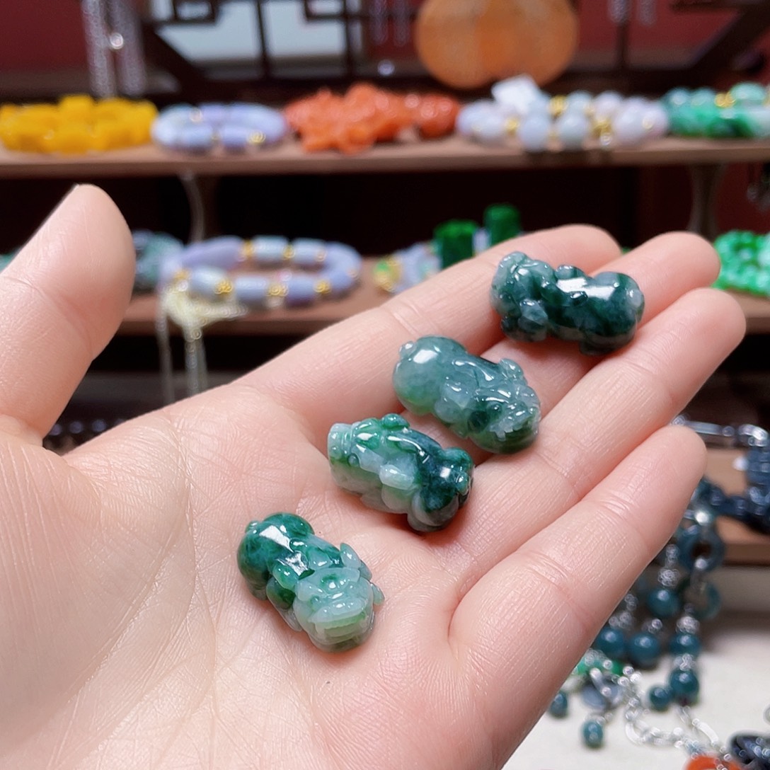 翡翠未镶嵌手链饰品