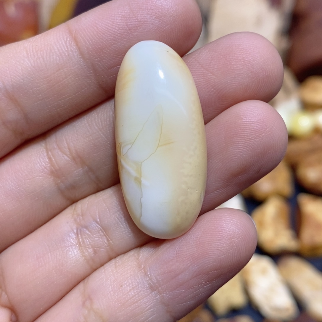 定制琥珀蜜蜡原石