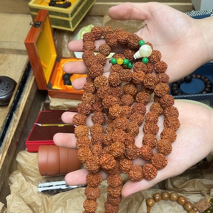 大叶紫檀（黑酸枝木类）