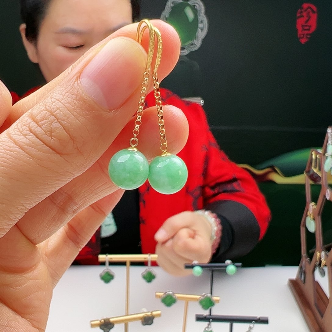 翡翠耳饰18K金镶嵌天然翡翠