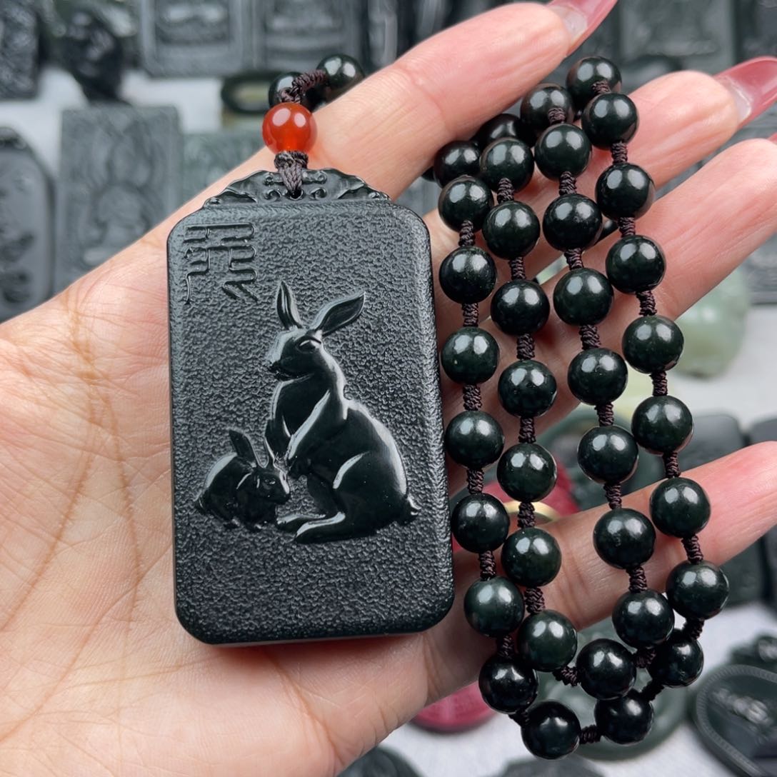 和田玉颈饰未镶嵌