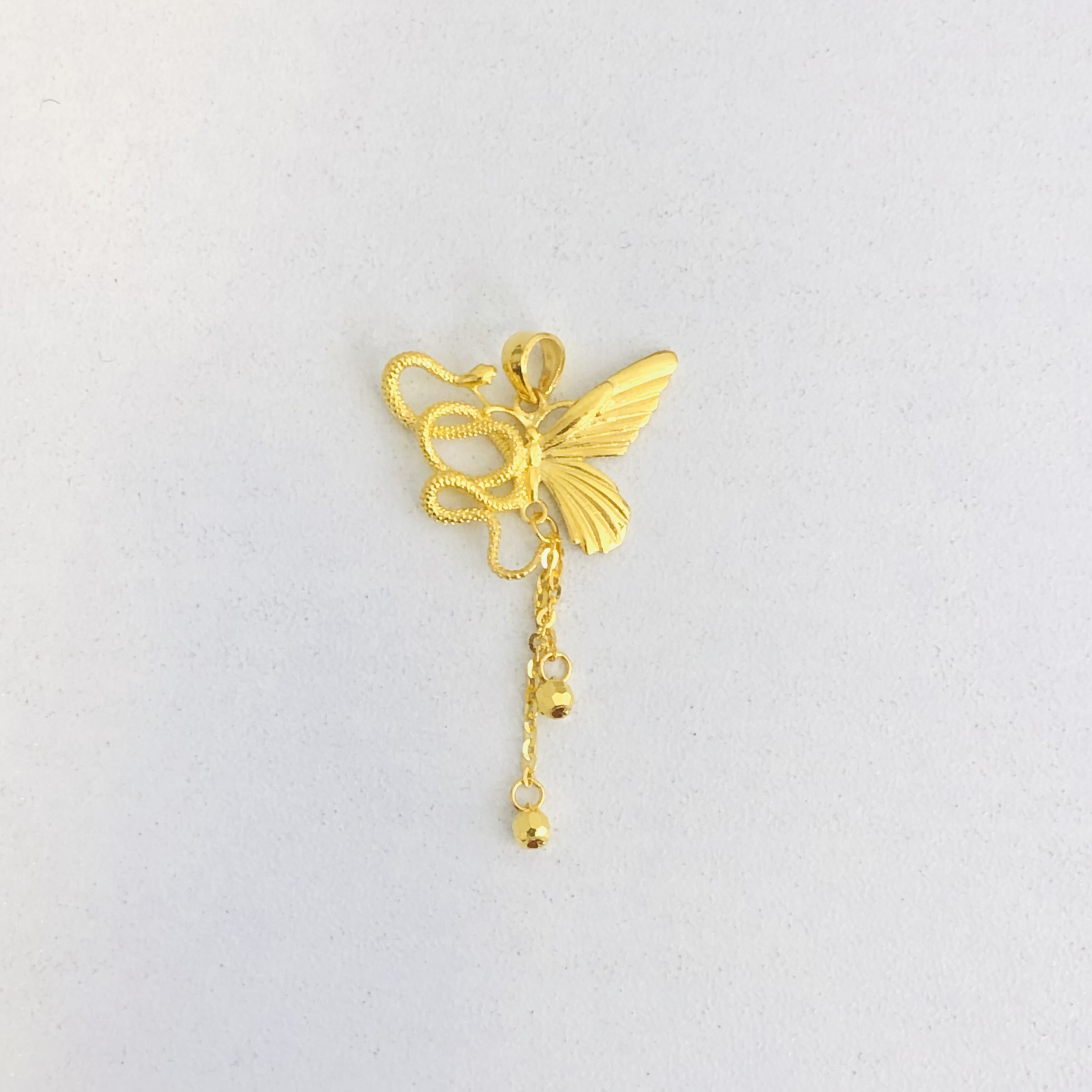 萃华足金蝴蝶吊坠传统工艺