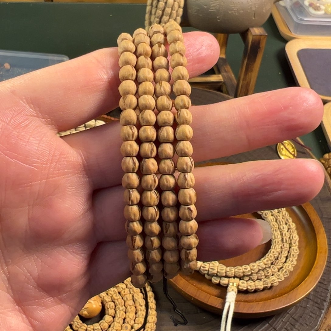 【闪购商品】柏香籽/百香籽吊坠热振红皮红牙小金豆2号