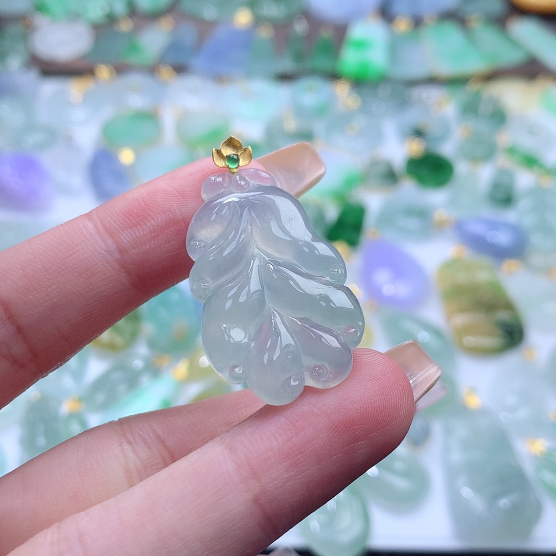 翡翠颈饰未镶嵌翡翠