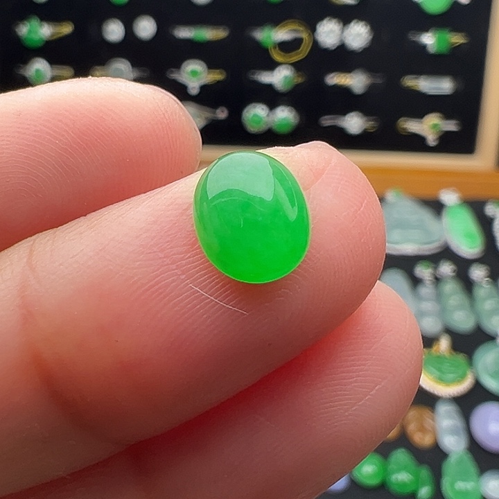 翡翠未镶嵌颈饰蛋8