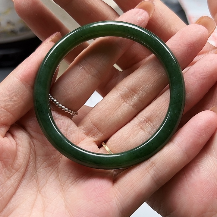 和田玉手镯未镶嵌89