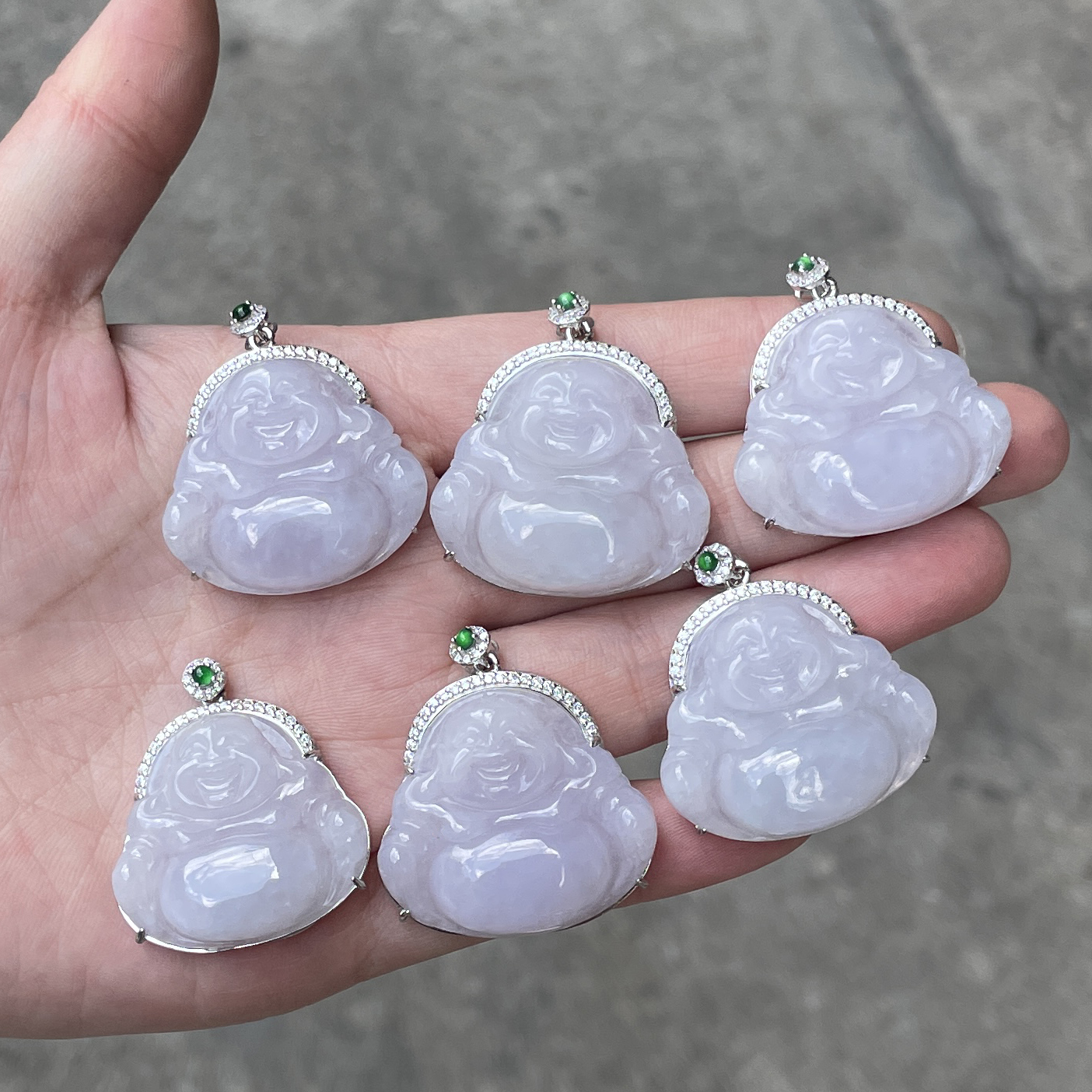 B70翡翠A货佛公S925银镶吊坠（多样性发其一）