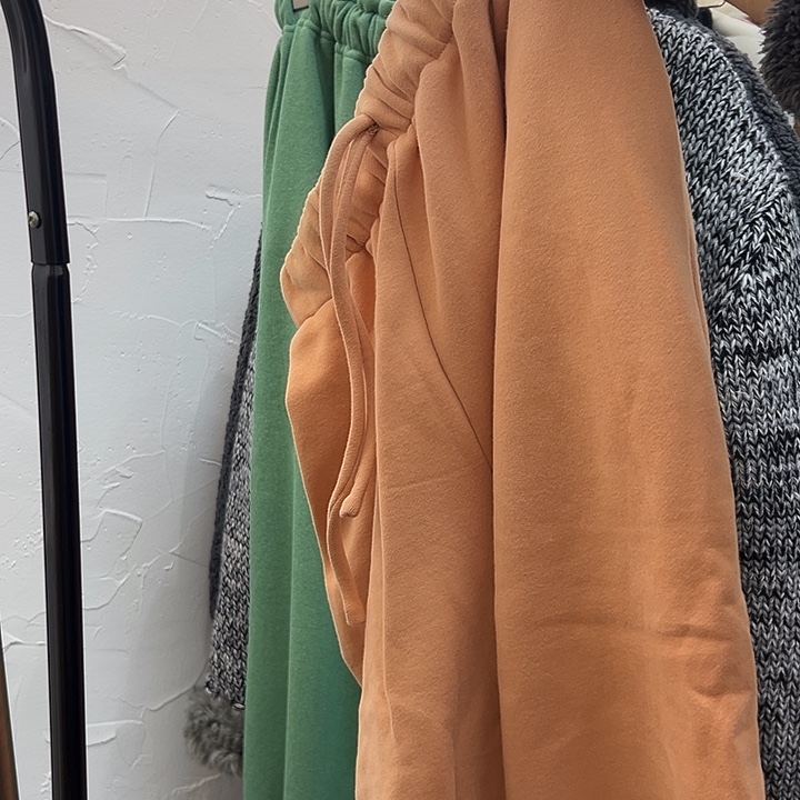 ****吉模特自留 橘色卫裤