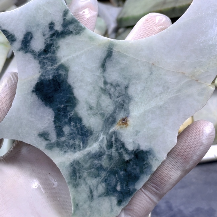 翡翠吊坠(不含链)未镶嵌天然翡翠边角料