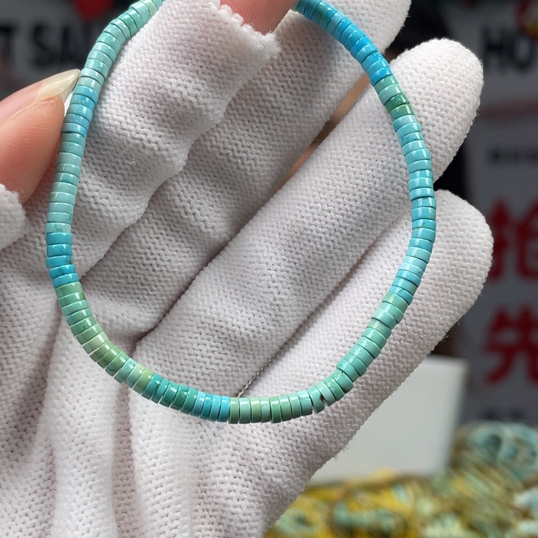 绿松石未镶嵌挂件