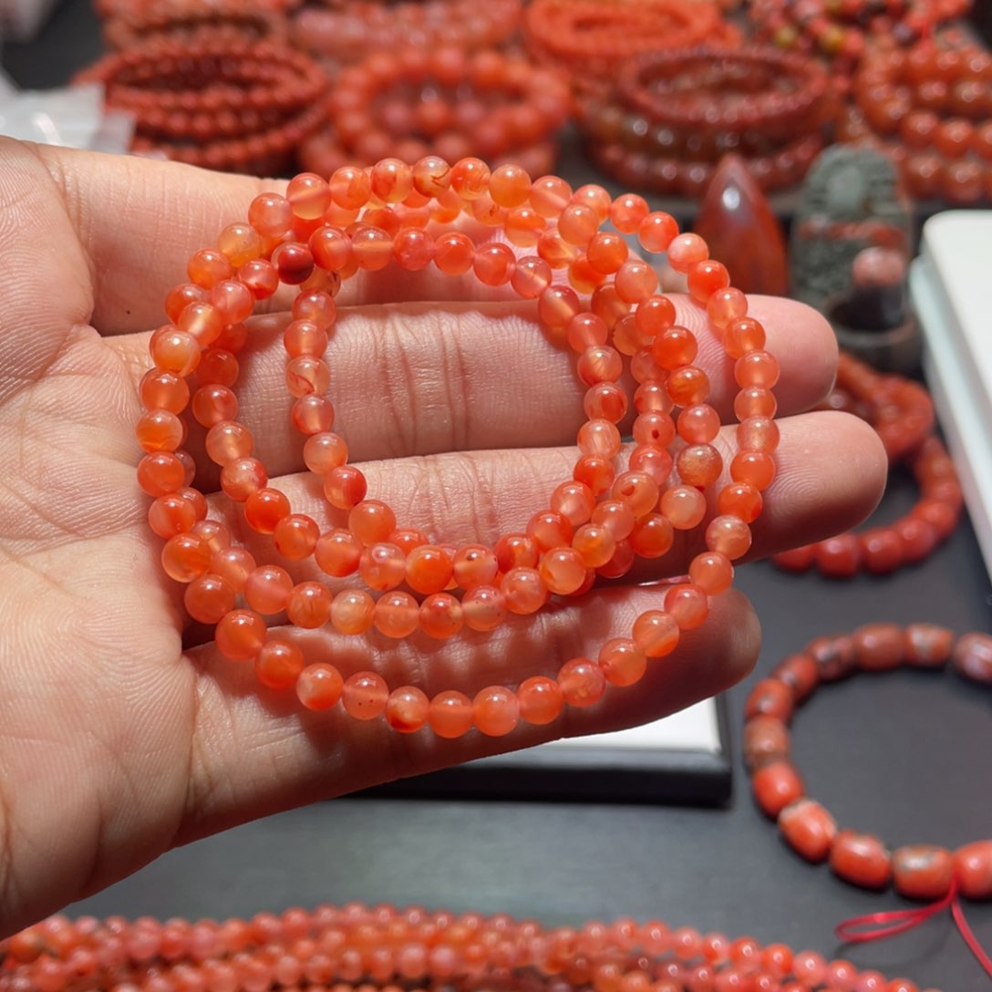 南红玛瑙手链未镶嵌