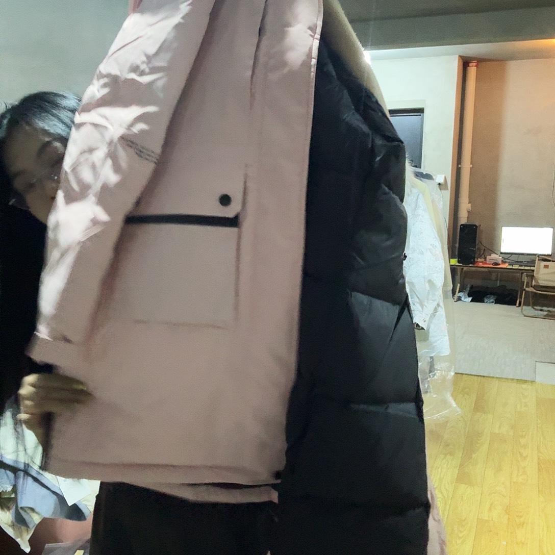 樱***)羊羔毛852外套。        